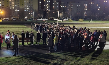 Sosnowiec: Droga Krzyżowa na Plac Papieski (fot. ks. P. Lech)