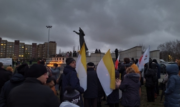 Sosnowiec: Różaniec na Placu Papieskim