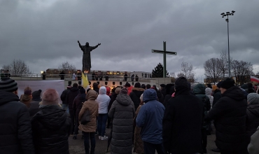 Sosnowiec: Różaniec na Placu Papieskim