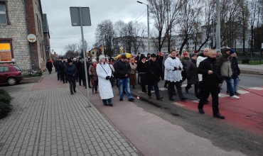 Czeladź: Droga Krzyżowa ulicami miasta (fot. K. Owczarek)