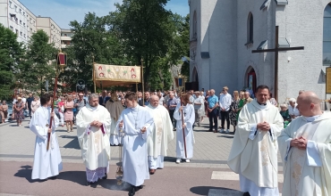 Sosnowiec: Prymicje w Boże Ciało