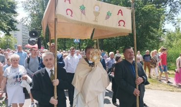 Sosnowiec: Prymicje w Boże Ciało