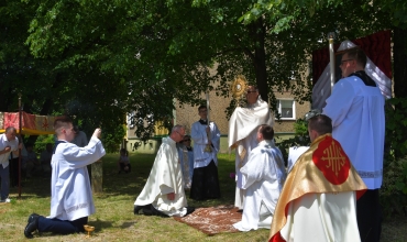 Sosnowiec: Boże Ciało z Biskupem