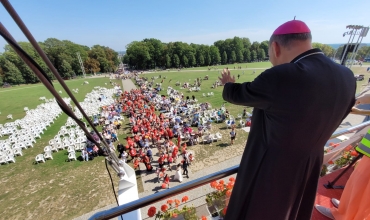 Pielgrzymka Zagłębiowska u tronu Maryi! (fot. ks. P. Lech)