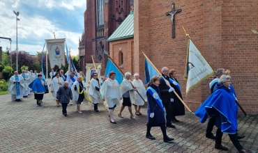 Dąbrowa G: Pielgrzymka Żywego Różańca