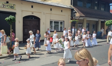 Sławków: Boże Ciało z biskupem